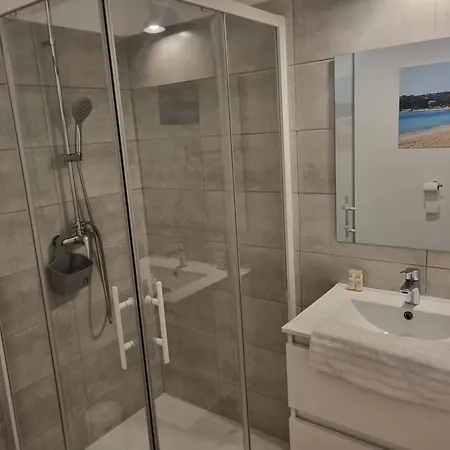 Daire Fiori Di Cala Rossa Tres Beau Au Sein D'une Hoteliere Avec Piscine Et Cala Rossa A 600m Lecci