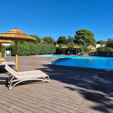 Fiori Di Cala Rossa Tres Beau Au Sein D'une Hoteliere Avec Piscine Et Cala Rossa A 600m Apartmán Lecci