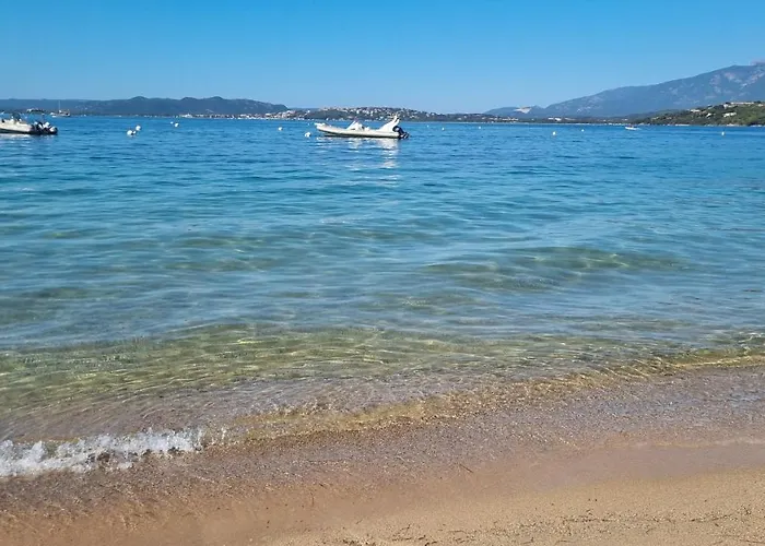 Fiori Di Cala Rossa Tres Beau Au Sein D'une Hoteliere Avec Piscine Et Cala Rossa A 600m דירה