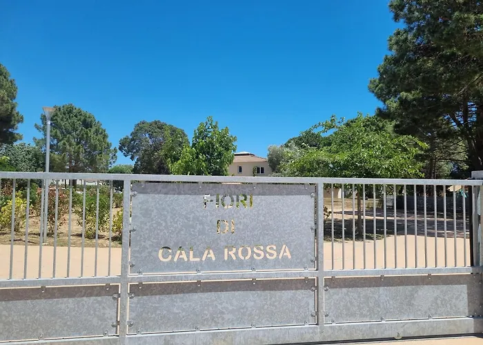 Fiori Di Cala Rossa Tres Beau Au Sein D'une Hoteliere Avec Piscine Et Cala Rossa A 600m דירה