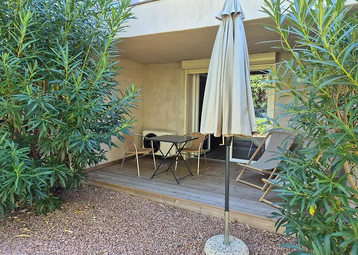 Fiori Di Cala Rossa Tres Beau Au Sein D'une Hoteliere Avec Piscine Et Cala Rossa A 600m דירה